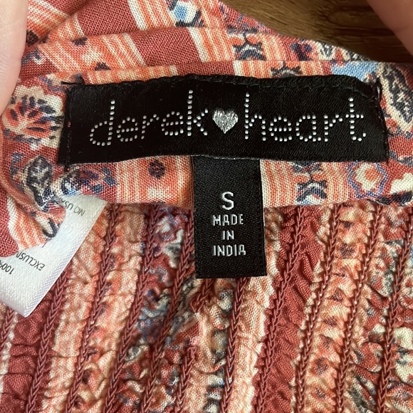 Derek Heart Halter Top - Picture 3 of 3